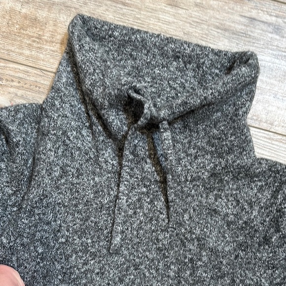 Workshop Republic Women's Gray Sweater Size Large - Picture 5 of 8